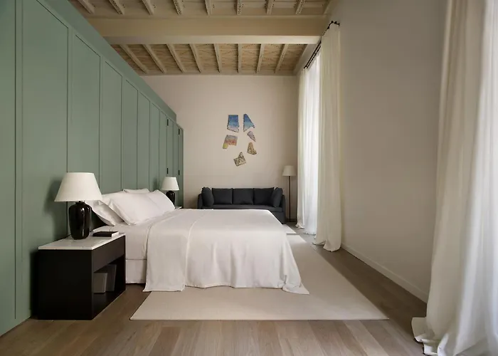 Parisii Bocca Di Leone 88 Bed & Breakfast Roma