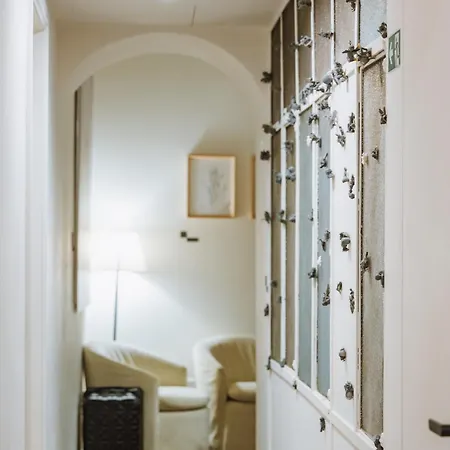 Parisii Bocca Di Leone 88 فندق مبيت وإفطار